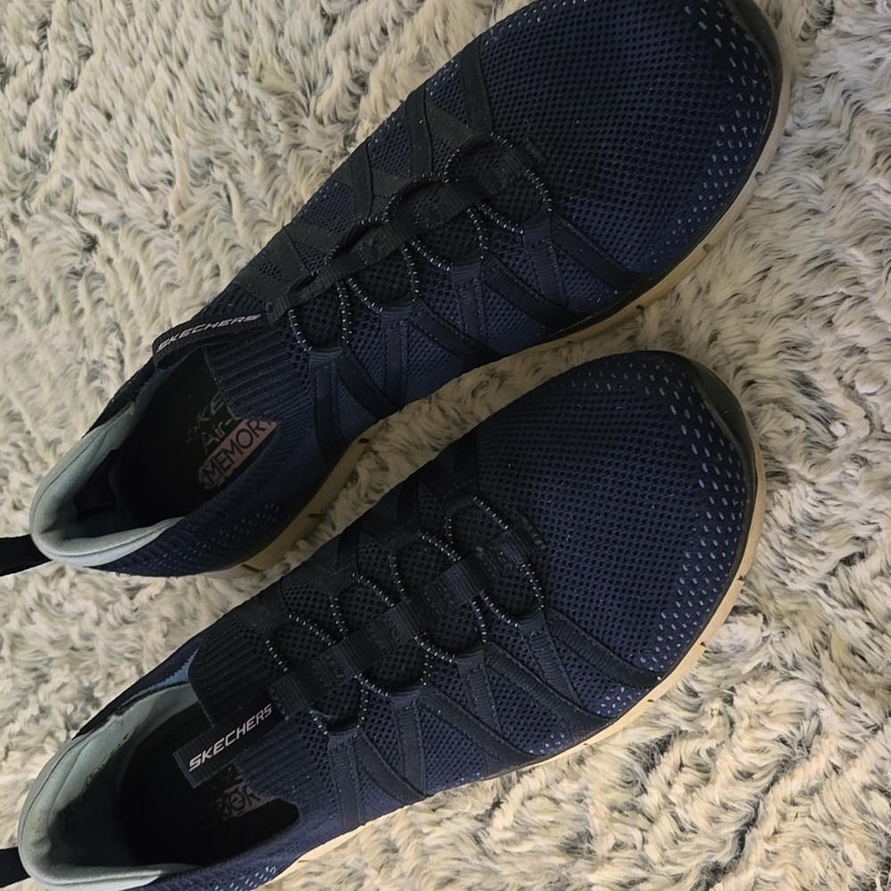 Skechers Gratis Chic Womens Sneakers